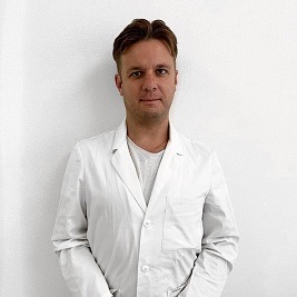 Пластичний хірург, судинний хірург другої категорії, мікрохірург: Орлов Віктор Вікторович